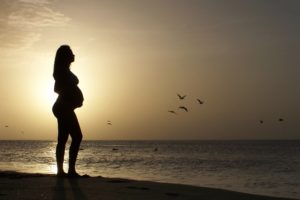 abdomen-baby-beach-161569